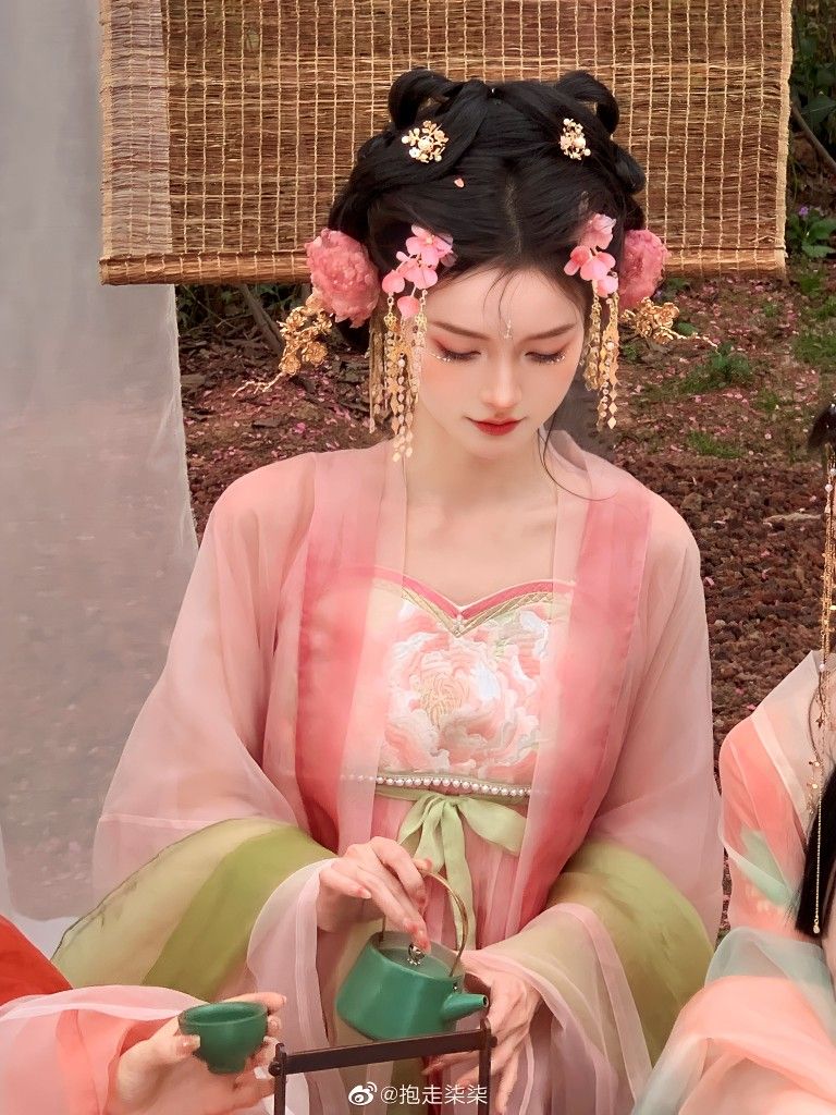 Traditional Tang-Style Chinese Girls Summerwear for Children Traditional Tang-Style Chinese Girls Summerwear for Children