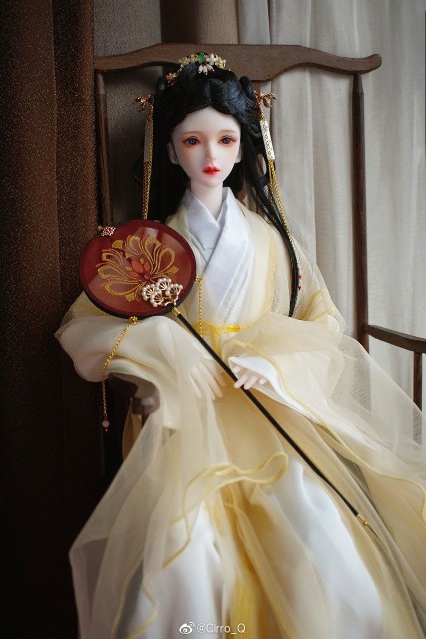 Winter Warmth in Hanfu:A Guide to防寒保暖 for汉服女装