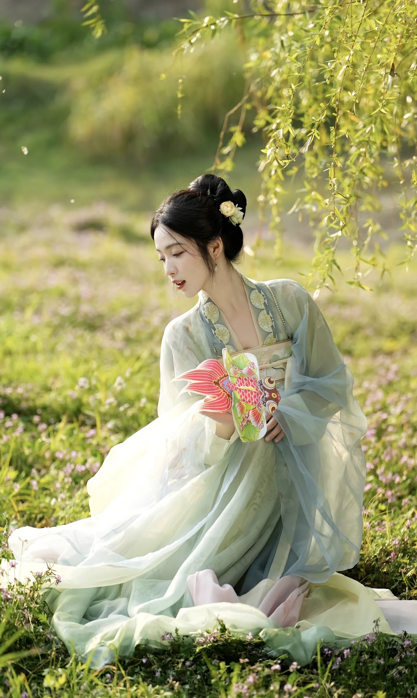 BaiZhangJi:The Splendor of Hanfu Traditional Clothing in the Modern Era