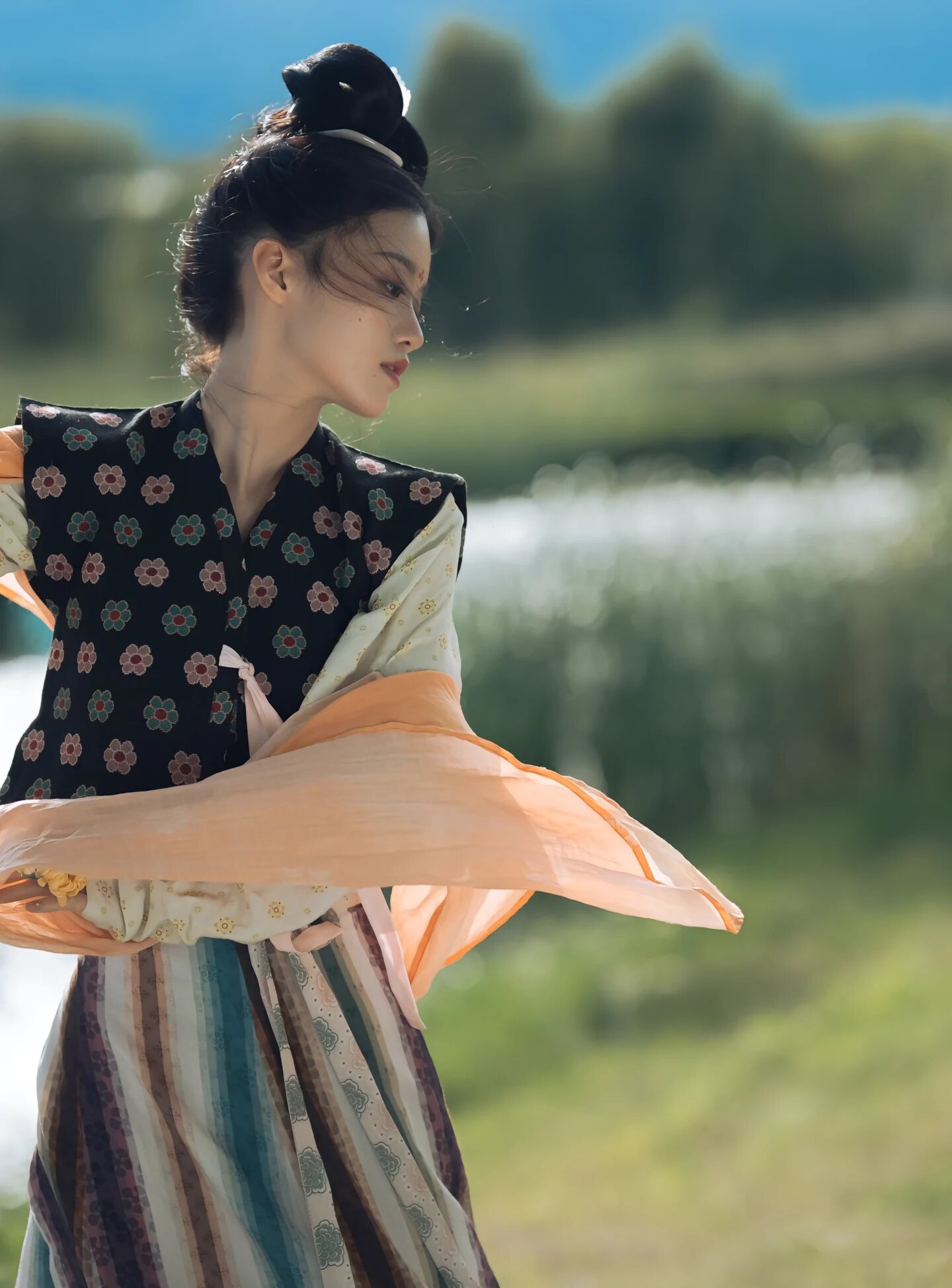 Skirt-Style Hanfu for Little Girls:A Glance into Traditional Chinese Fashion