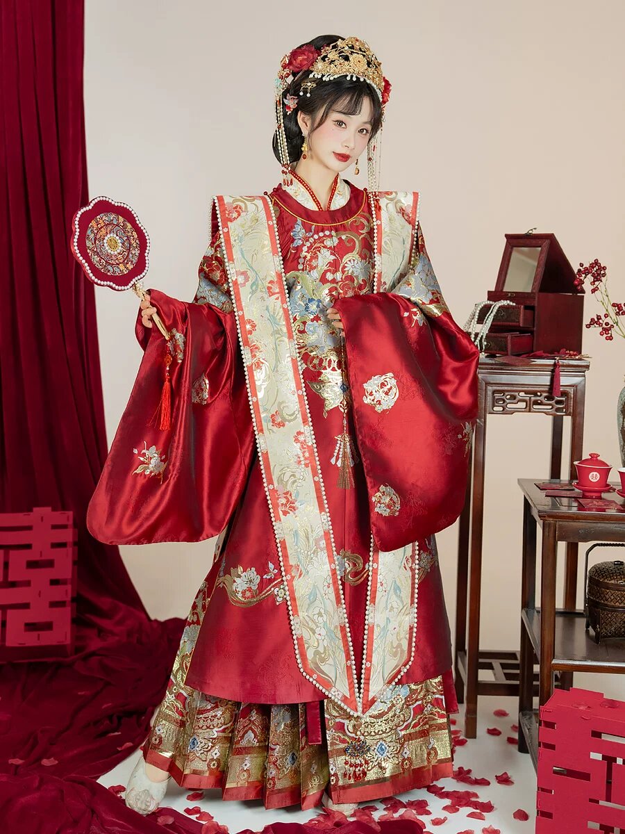 Childrens Traditional Style Horseface Skirt in Winter:A Guide to Stylish and Warm Comfort