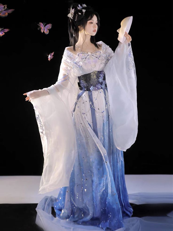Elegant Summer:The Enchanting Journey of a Woman in Hanfu,Xia Chao Xian Elegant Summer:The Enchanting Journey of a Woman in Hanfu,Xia Chao Xian