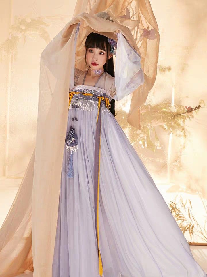 The Flower Goddess Chronicle:Original Hanfu Costumes and the Legend of Guanghan Palace The Flower Goddess Chronicle:Original Hanfu Costumes and the Legend of Guanghan Palace