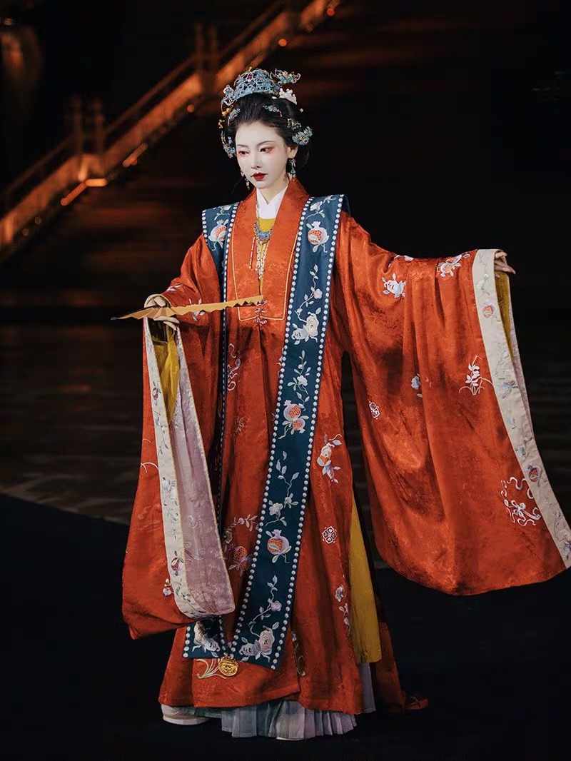 Ethereal Original Hanfu:The Dawn of a New Era in Traditional Chinese Fashion