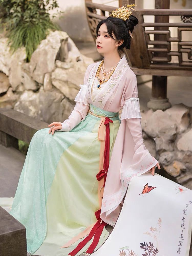 Original Hanfu Style:The Story of Yan Rans Nian Chang An Original Hanfu Style:The Story of Yan Rans Nian Chang An