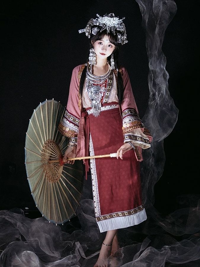 Little Girls Hanfu Fashion and the Charm of Chinese-Style Leather Shoes