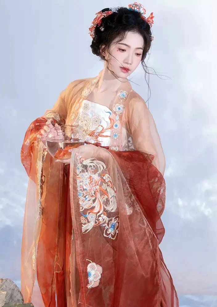 Embroidery Horseface Skirt Set:A Blend of Tradition and Elegance Embroidery Horseface Skirt Set:A Blend of Tradition and Elegance