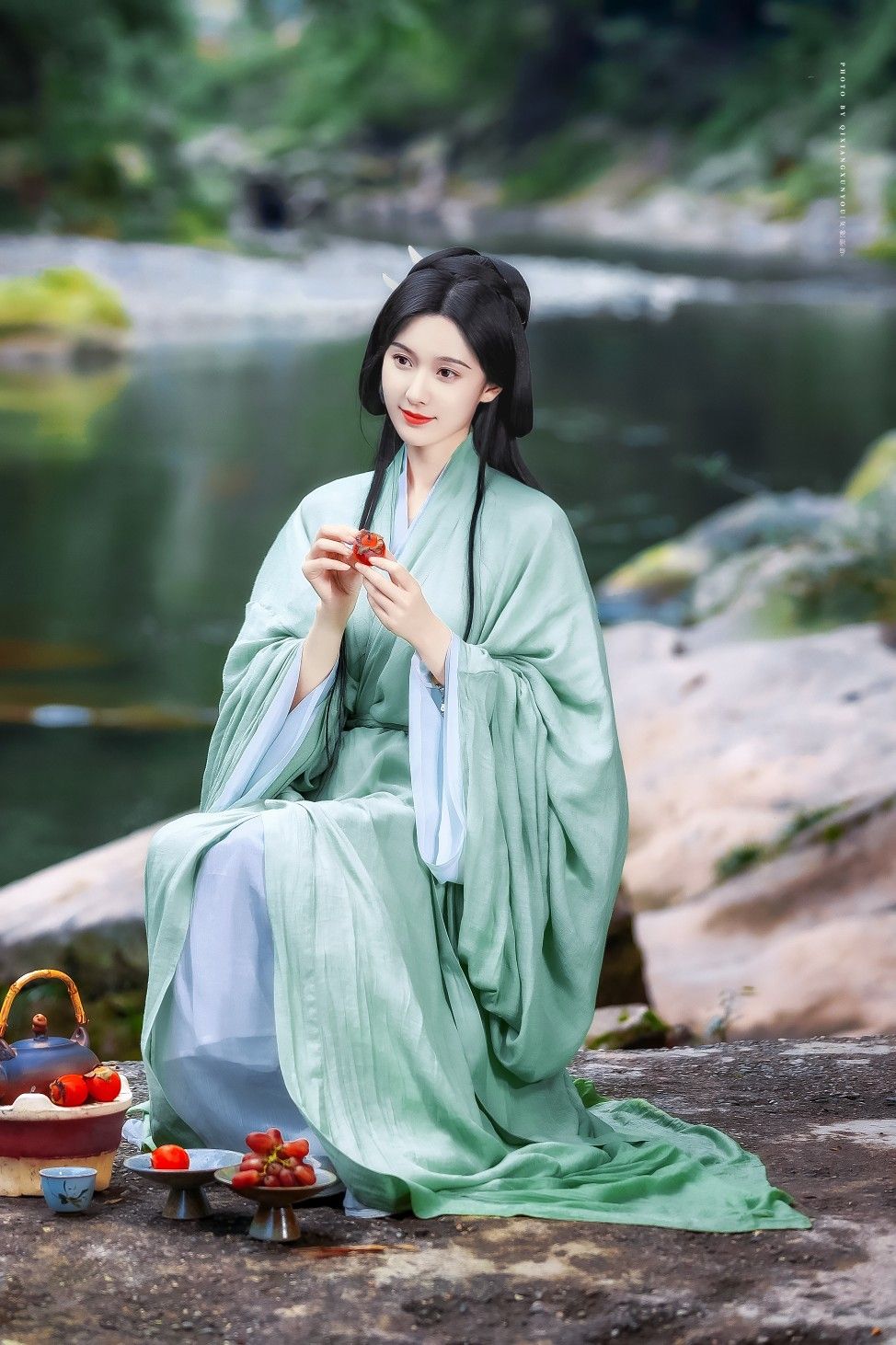 Ming Dynasty Hanfu Headdress:A Glance into Traditional Chinese Jewelry and Accessories