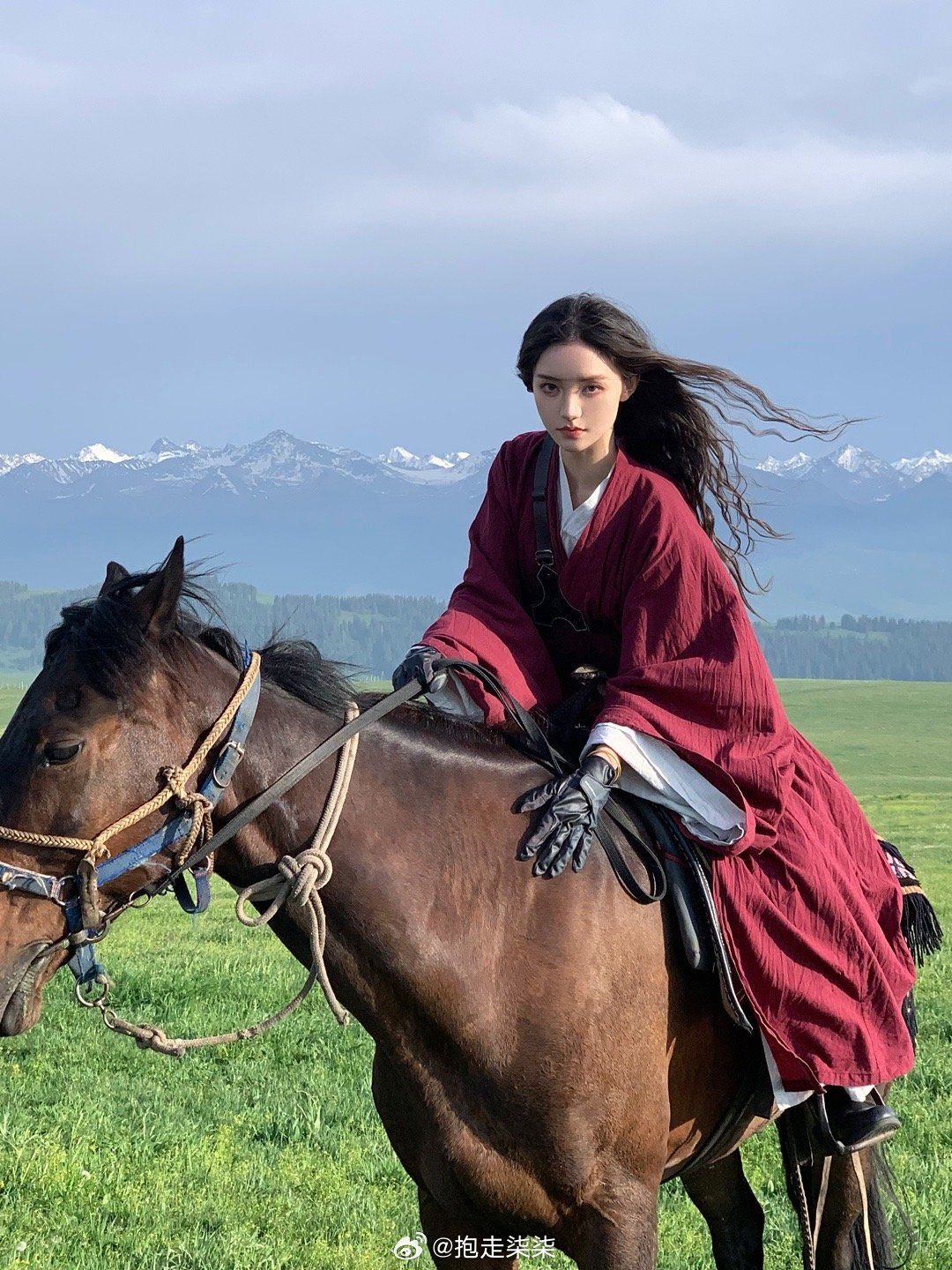 Summer Comfort in Traditional Chinese Attire:The Light and Breezy Hanfu for Girls Summer Comfort in Traditional Chinese Attire:The Light and Breezy Hanfu for Girls