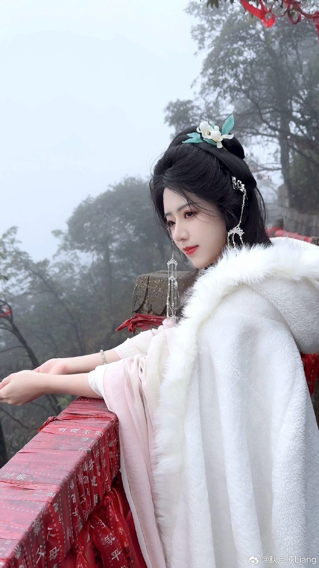 Hanfu Doll:A Journey into the Traditional Beauty of Chinese Cultural Fashion Hanfu Doll:A Journey into the Traditional Beauty of Chinese Cultural Fashion