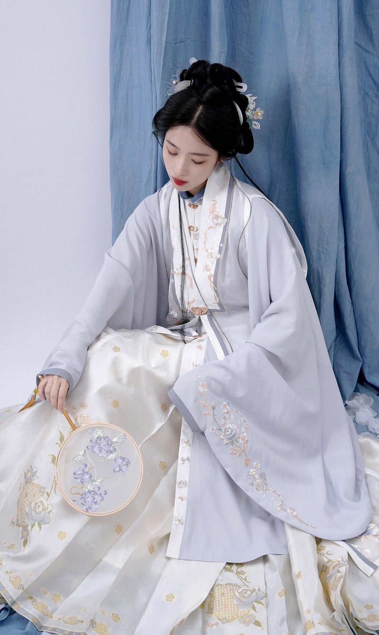 Original Hanfu Dance of Han Qing Yue:The Splendid Phoenix Dance