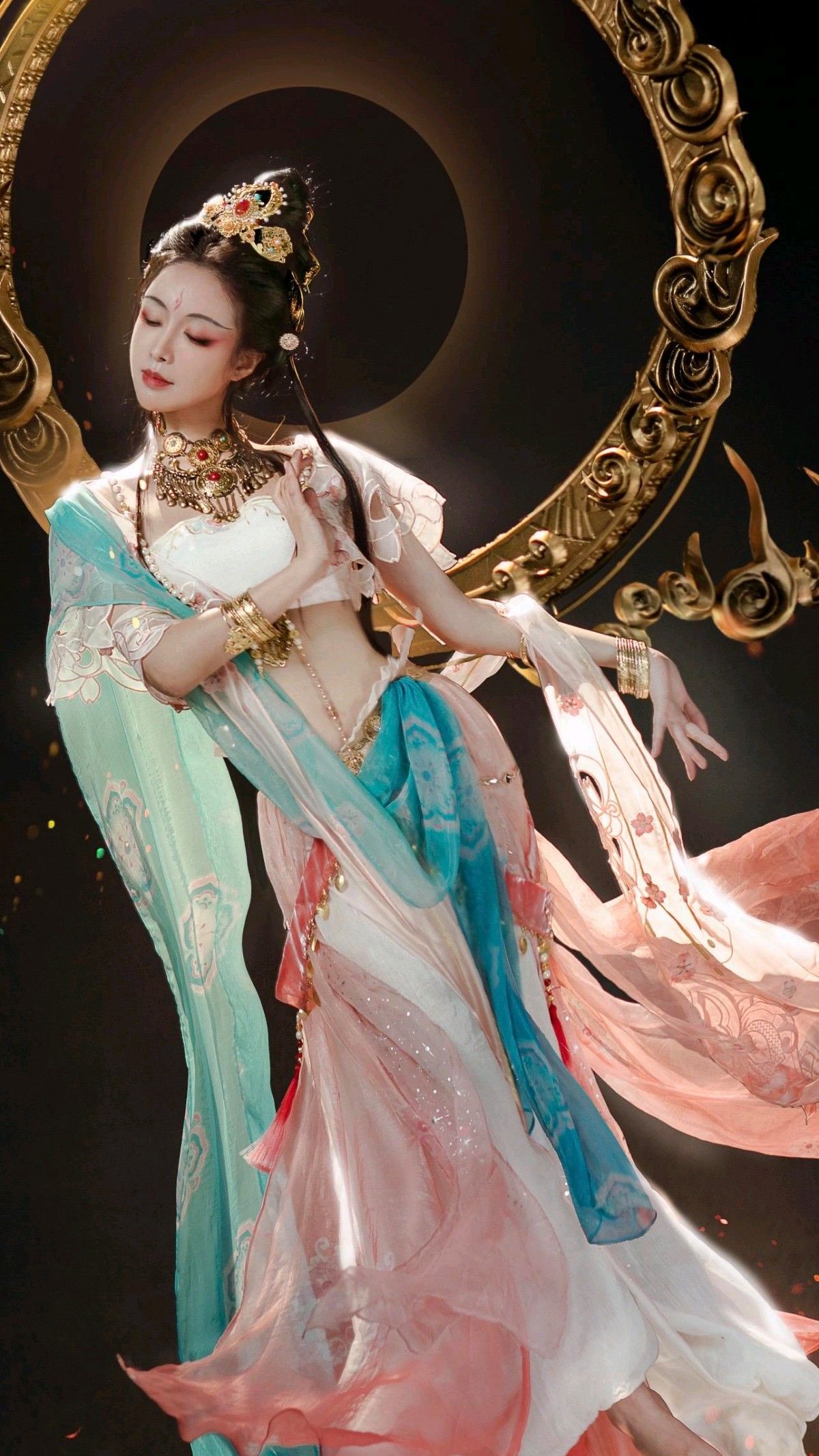 Gorgeous Cheongsam Fashion Show:The Elegance of Parading Models under an Umbrella of Splendidness Gorgeous Cheongsam Fashion Show:The Elegance of Parading Models under an Umbrella of Splendidness