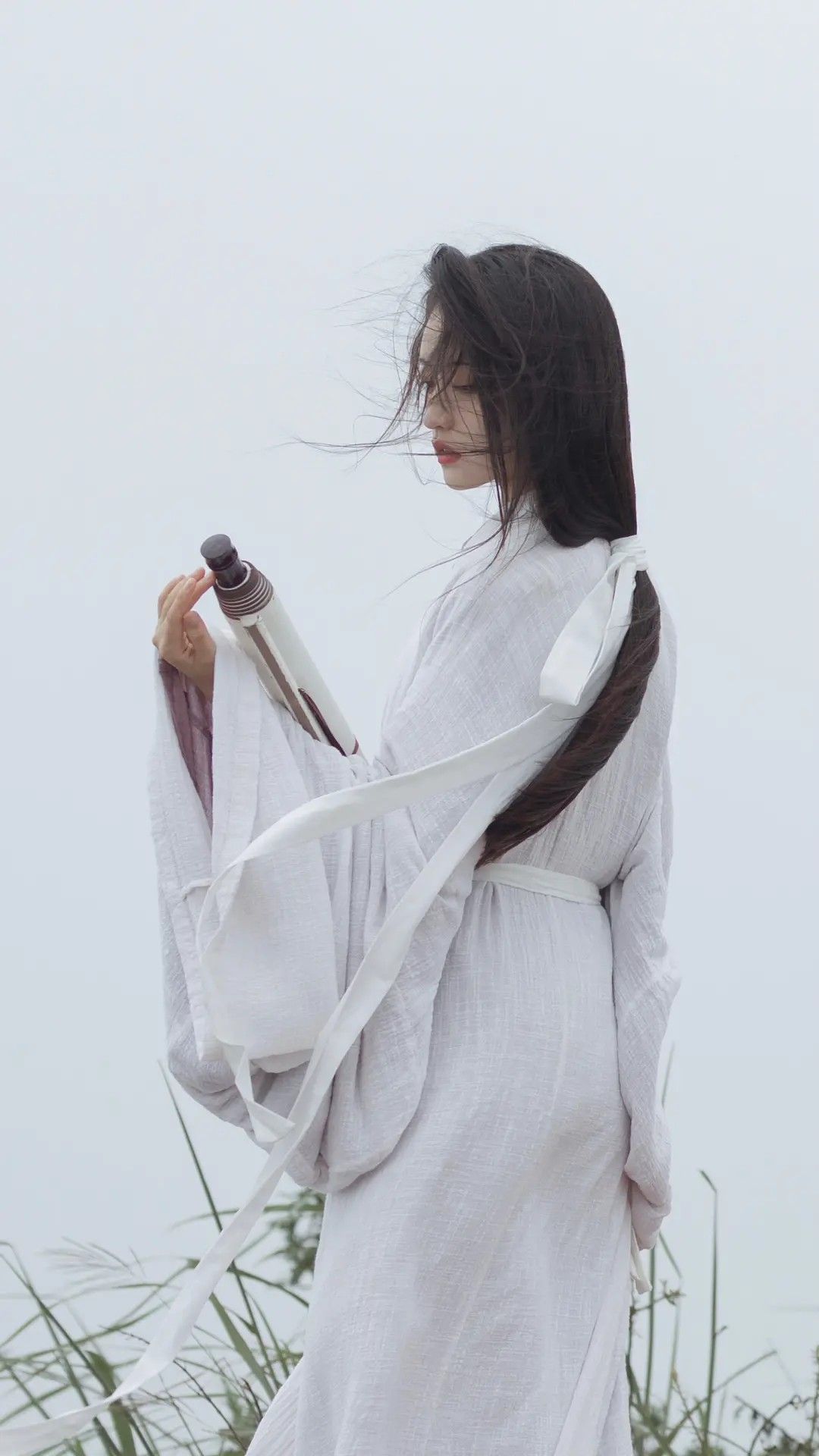 Revisiting the Splendid World of Chu-Han Hanfu in Dreams Revisiting the Splendid World of Chu-Han Hanfu in Dreams