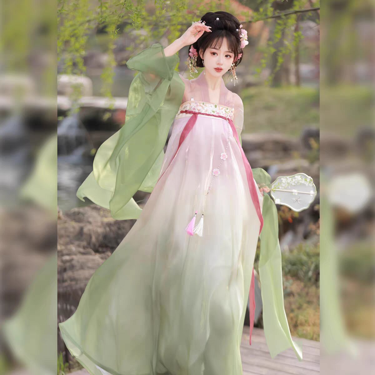 Little Girls in New Traditional Chinese Summer Cheongsam:Embracing the Beauty of Eastern Elegance