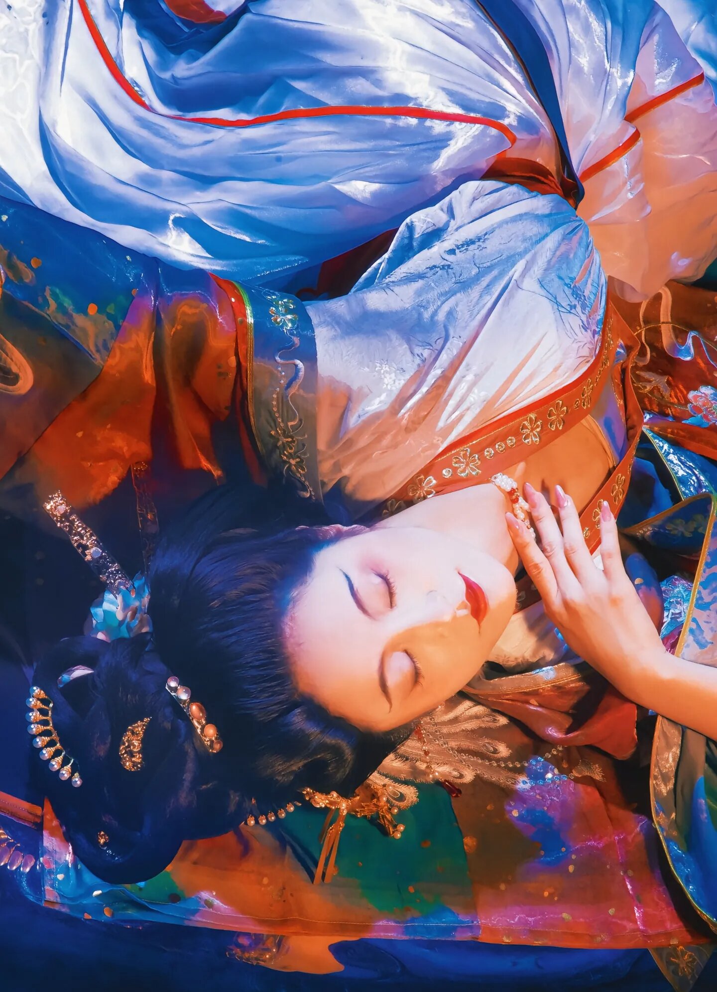 A Guide to Wearing Hanfu Traditional Chinese Clothing