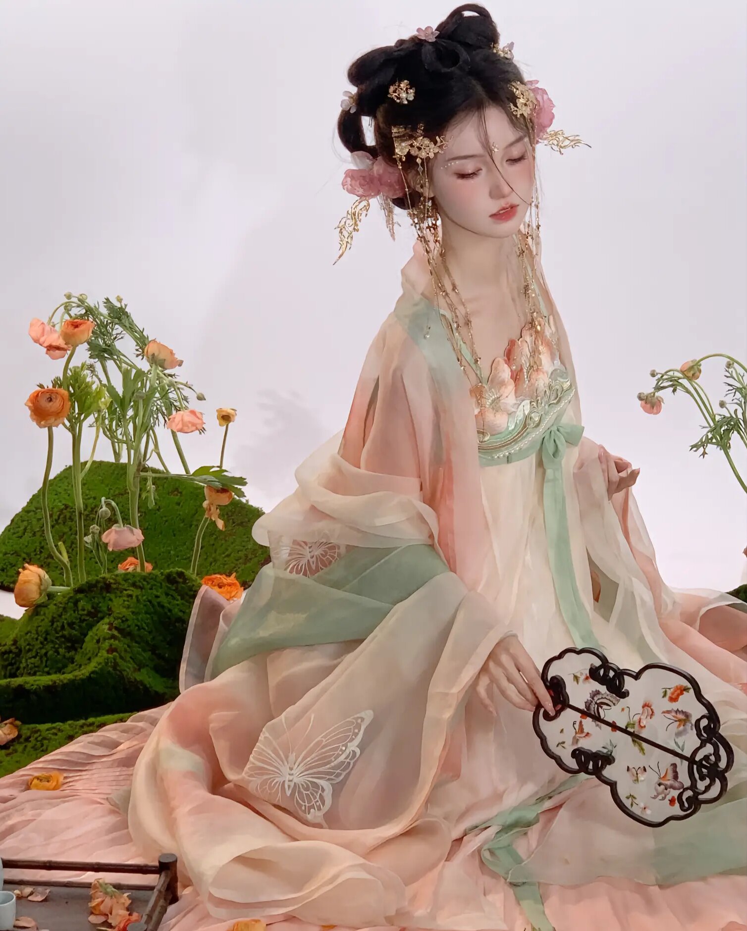 The Elegance of Long Satin Silk Cheongsam:A Cultural Journey
