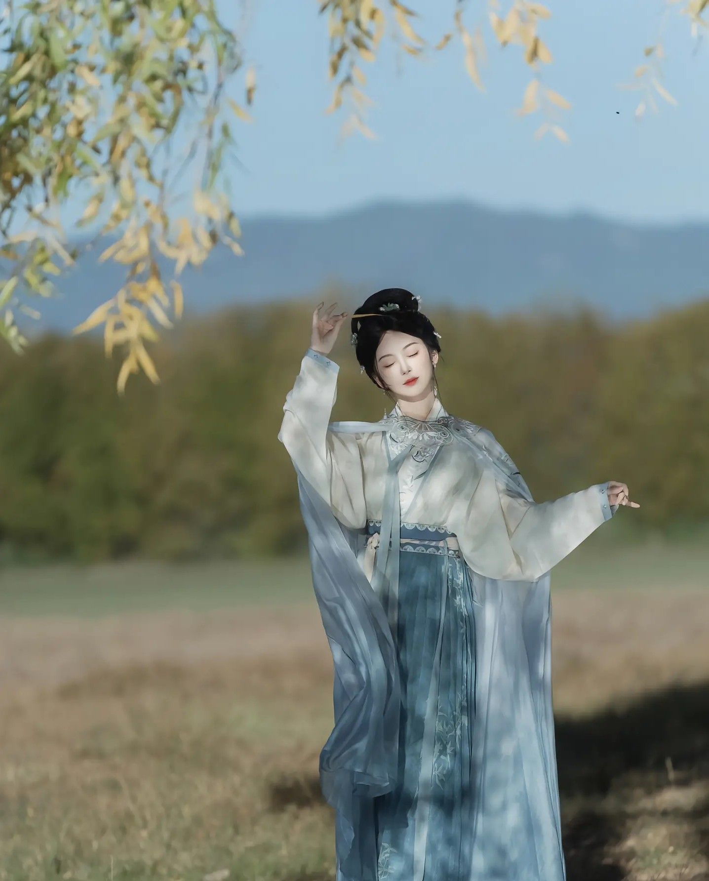 Traditional Cheongsam Skirts:Revival of Ethnic Style and Retro Charm Traditional Cheongsam Skirts:Revival of Ethnic Style and Retro Charm