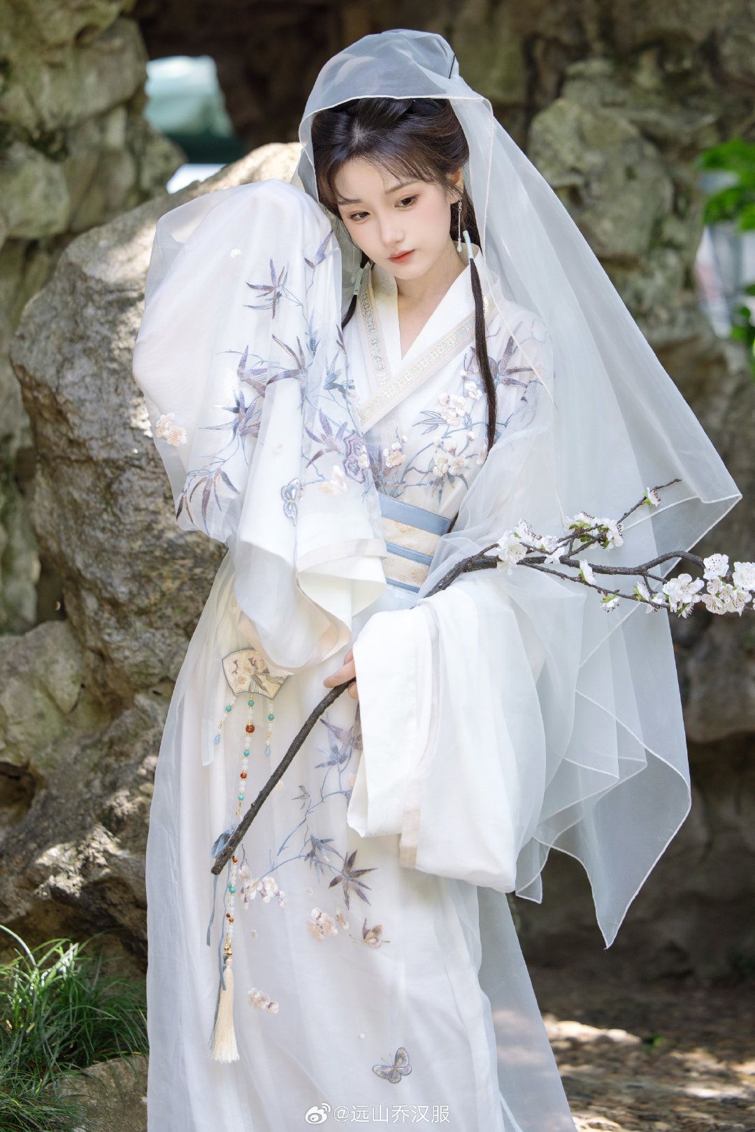 Spring-Autumn Elegance:Womens Long-sleeved High-end Cheongsam-style Dress Spring-Autumn Elegance:Womens Long-sleeved High-end Cheongsam-style Dress