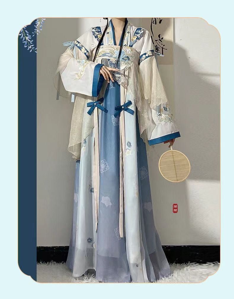 The Authentic Hanfu Style of the Nine-Tailed Fox:A Closer Look at the Waist-Length Version