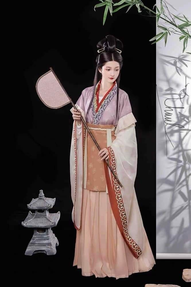 Hanfu Style Bags:A Guide to Pairing for Traditional Elegance