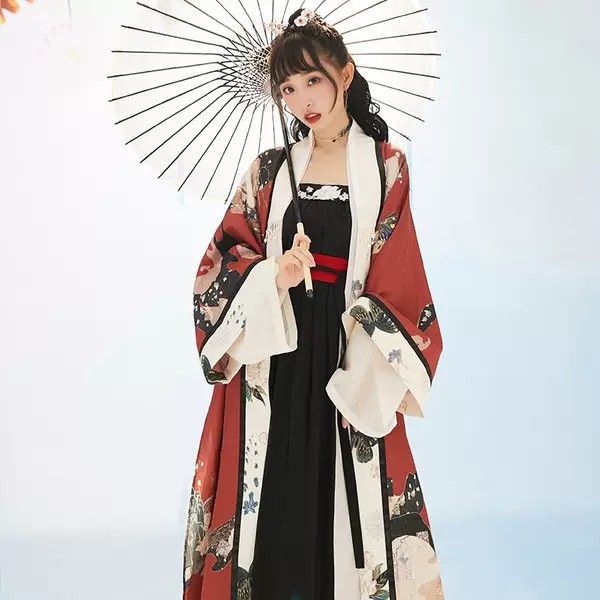 Elegance in Traditional Chinese Attire:The Allure of Hanfu for Women Elegance in Traditional Chinese Attire:The Allure of Hanfu for Women