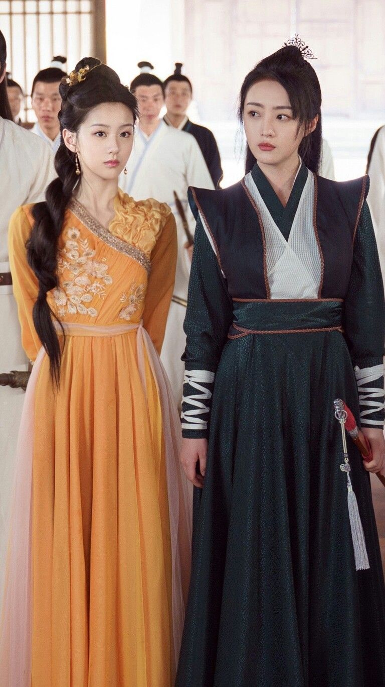 The Splendid Splendor of Balloon-like Cheongsam:The Embroidery of Hanfu Culture The Splendid Splendor of Balloon-like Cheongsam:The Embroidery of Hanfu Culture