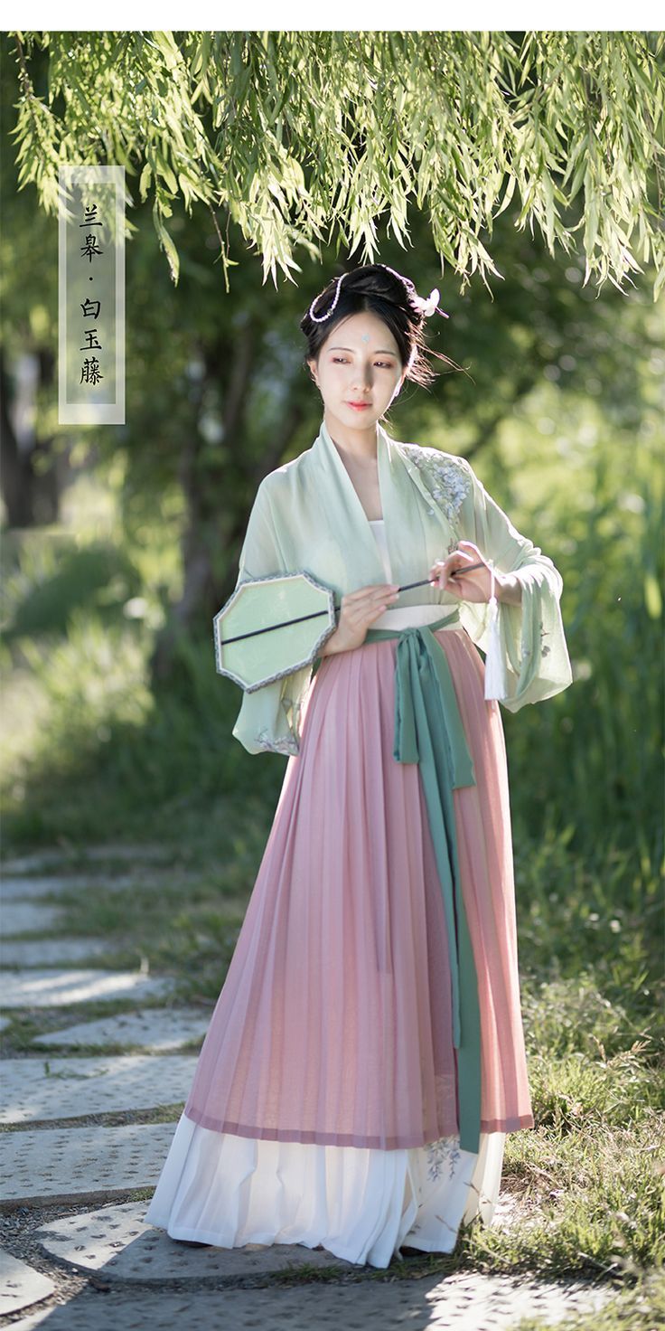 Embracing the Siftan Cheongsam Style:A Belly-Friendly Qipao Cloth Journey