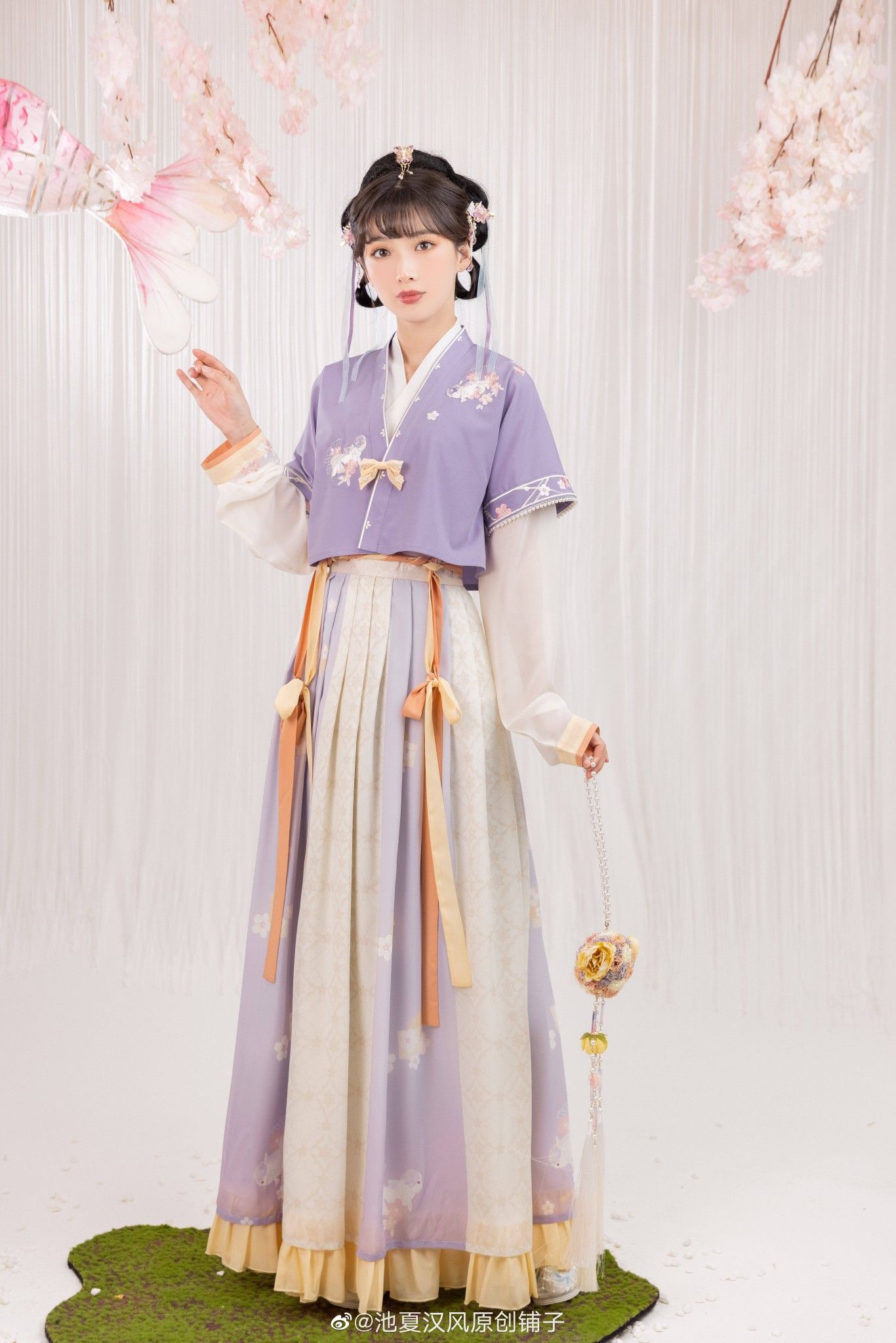 Elite Childrens Qipao:A Glamor of Traditional Elegance for Little Ones