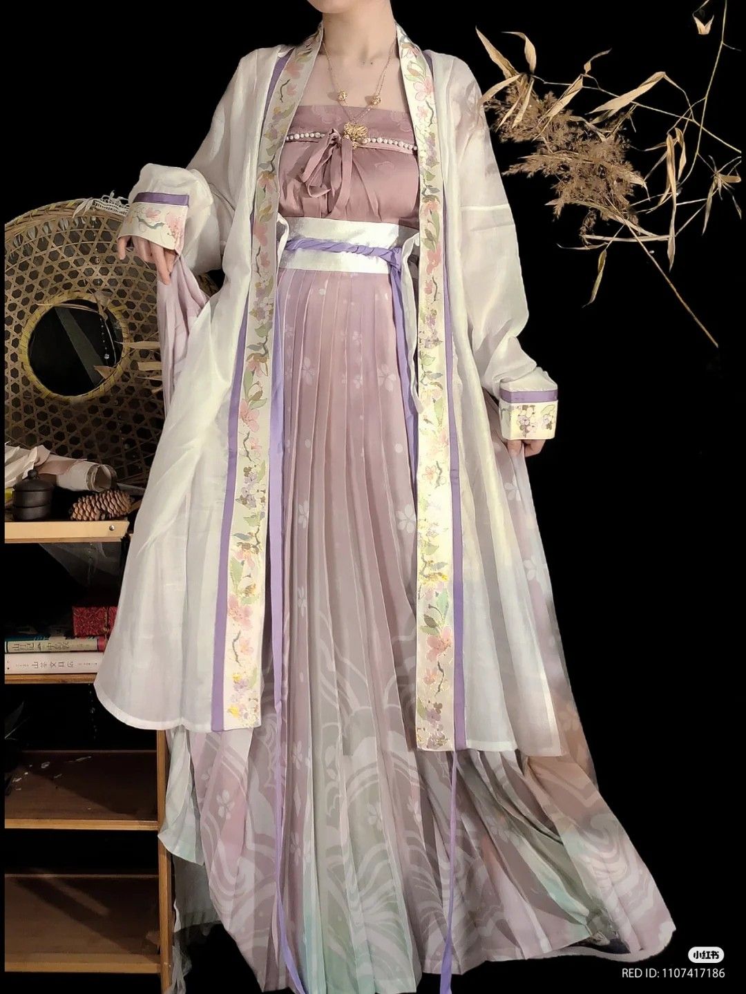 Ancient Green-Blue Childs Hanfu Fashion:A Guide to Styling a Girls Traditional Chinese Attire Ancient Green-Blue Childs Hanfu Fashion:A Guide to Styling a Girls Traditional Chinese Attire