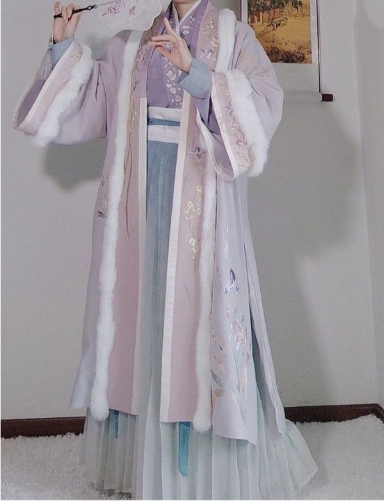 Vintage Qipao:The Revival of Traditional Chinese Fashion in the Republic Era