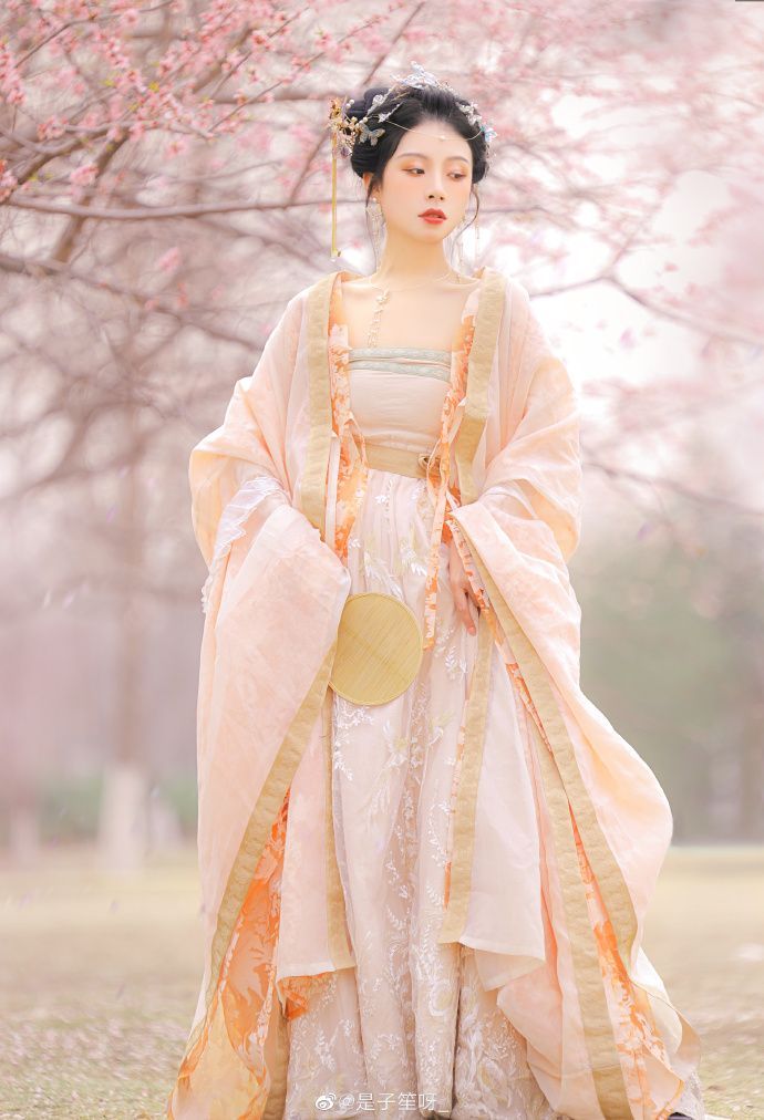 The Enigma of a Cream-Colored Cheongsam Woman