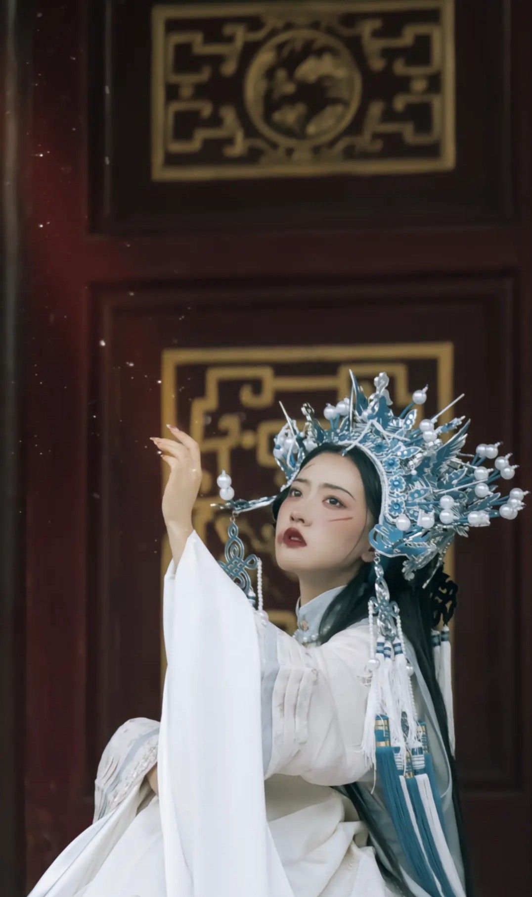Chivalrous Dance Costumes:The Enchanting World of Martial Arts-Inspired Dance in Ancient Attire Chivalrous Dance Costumes:The Enchanting World of Martial Arts-Inspired Dance in Ancient Attire