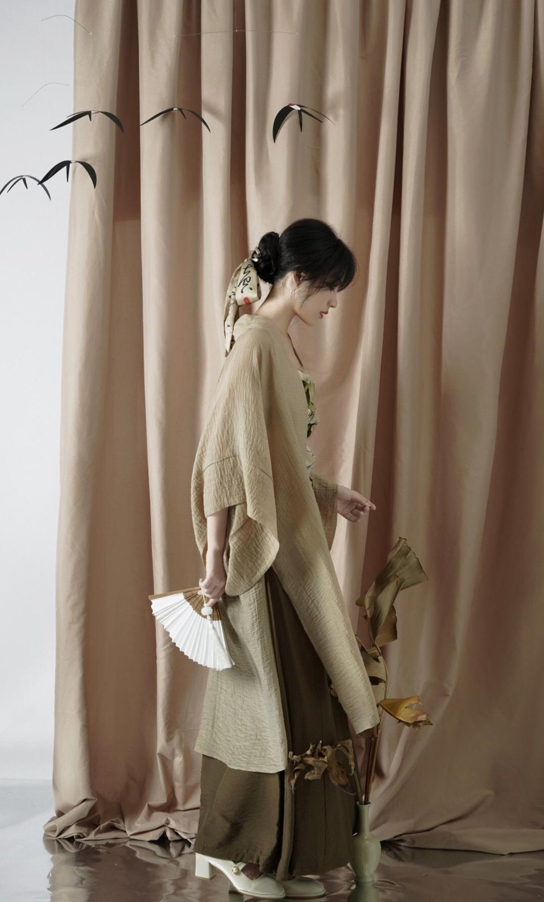 The Splendor of Blue Hanfu with Flowing Robes:A Cultural Journey The Splendor of Blue Hanfu with Flowing Robes:A Cultural Journey