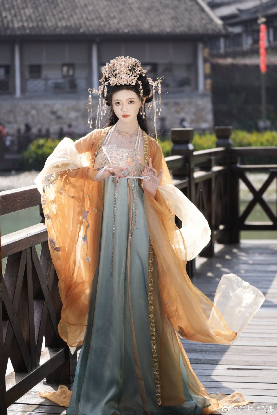 The Winter Minoi Skirt for a 12-Year-Old Girl