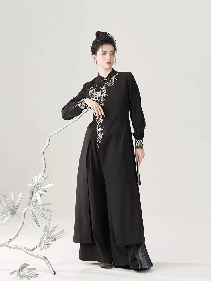 鱼尾旗袍,复古风尚中的古典韵味 鱼尾旗袍,复古风尚中的古典韵味