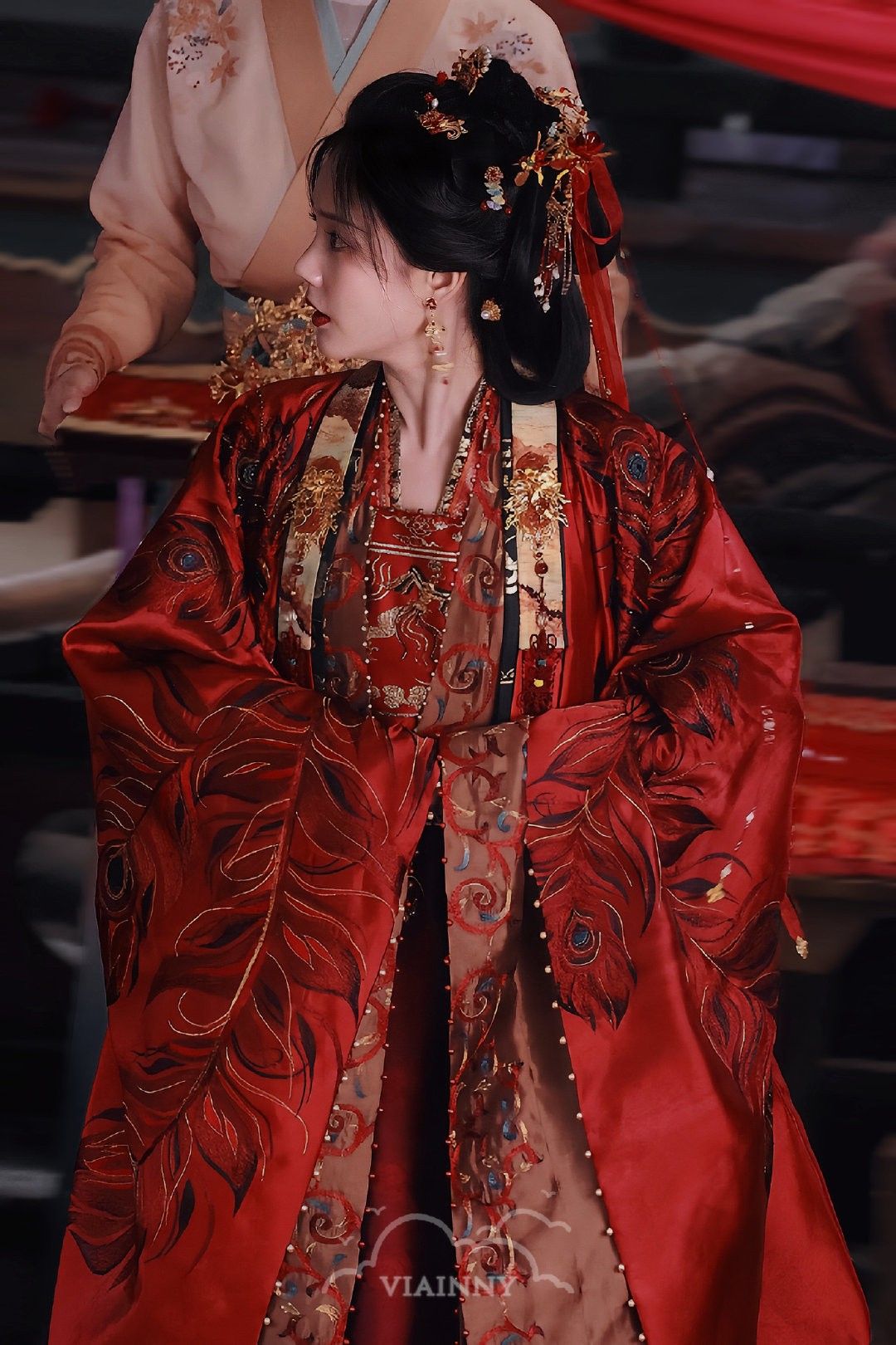 The Splendor of Cheongsam Culture in Guangzhous Shisanhang The Splendor of Cheongsam Culture in Guangzhous Shisanhang
