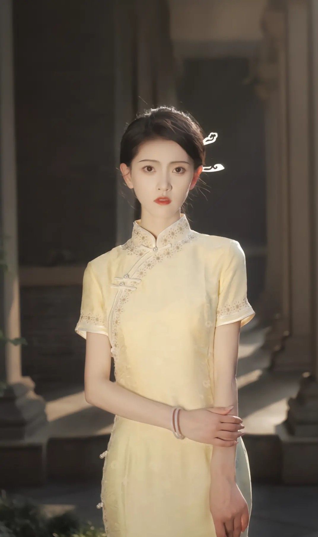 The Allure of the Cold and Elegant Cheongsam:A Journey into its Stylish Simplicity The Allure of the Cold and Elegant Cheongsam:A Journey into its Stylish Simplicity