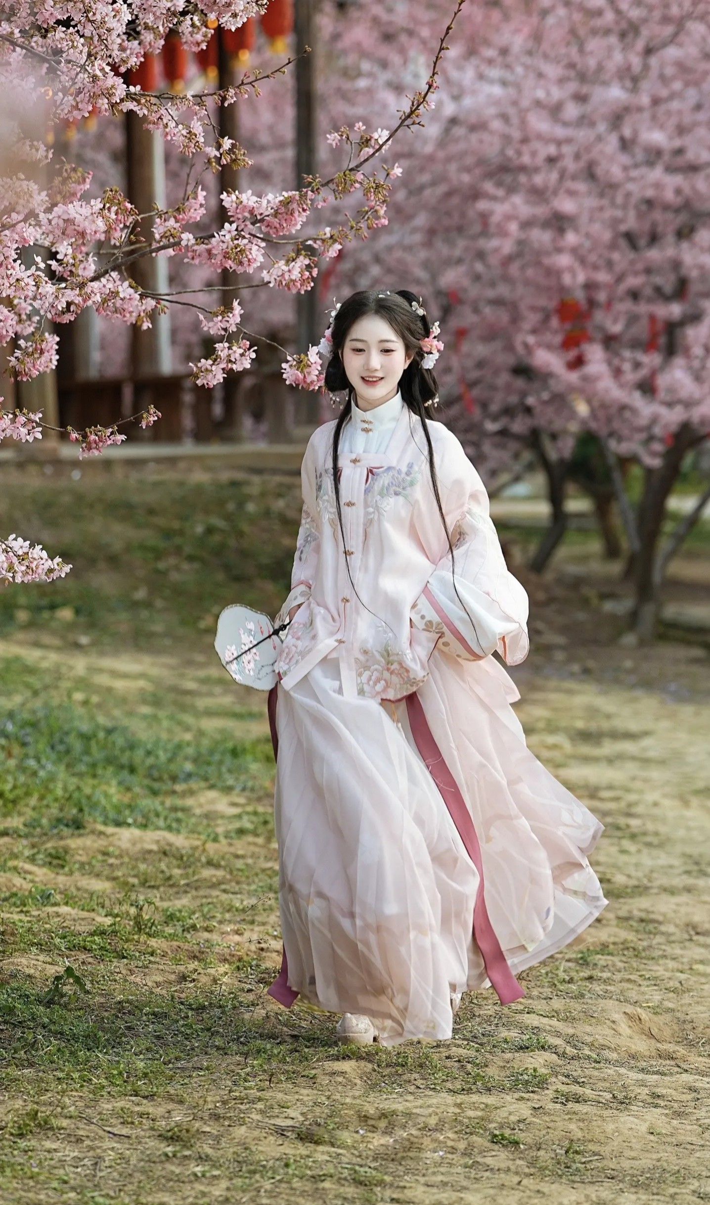 The Rise of the Internet-famous Cheongsam in the Mid-Thirtys Fashion Revolution