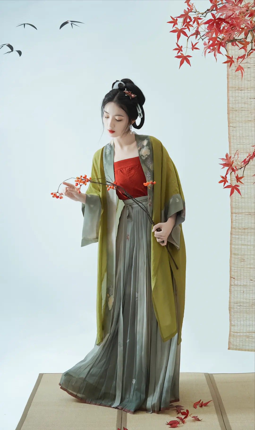 The Splendor of Chuduo Cheongsam:A Cultural Journey Through Time