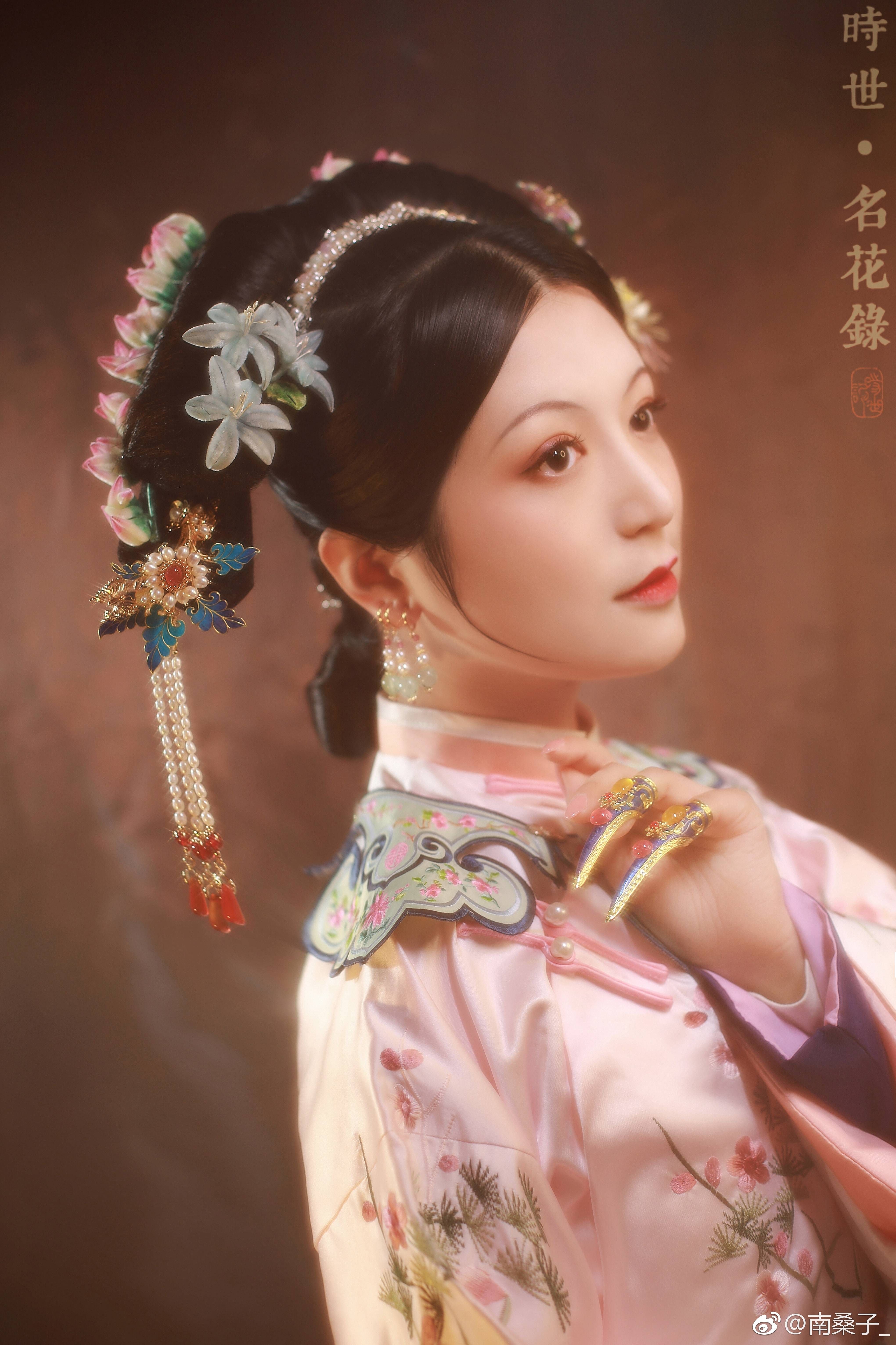 Vintage Cheongsam of Shanghai in the Republic Era:A Glimpse into the Past
