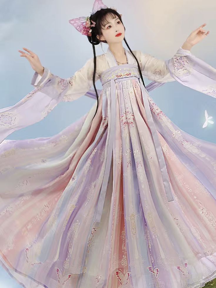 The Elegance of Traditional Silhouette Qipao:A Cultural Journey Through Time