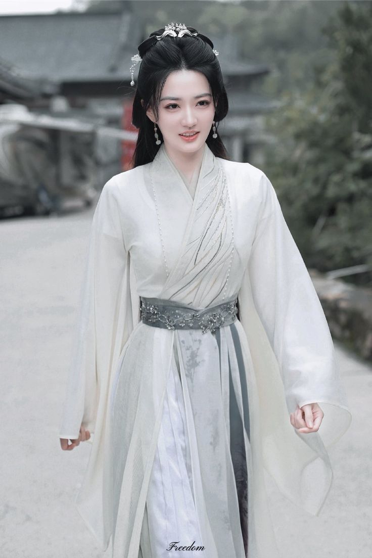 Ethereal Summer Hanfu Fashion for Young Girls Ethereal Summer Hanfu Fashion for Young Girls
