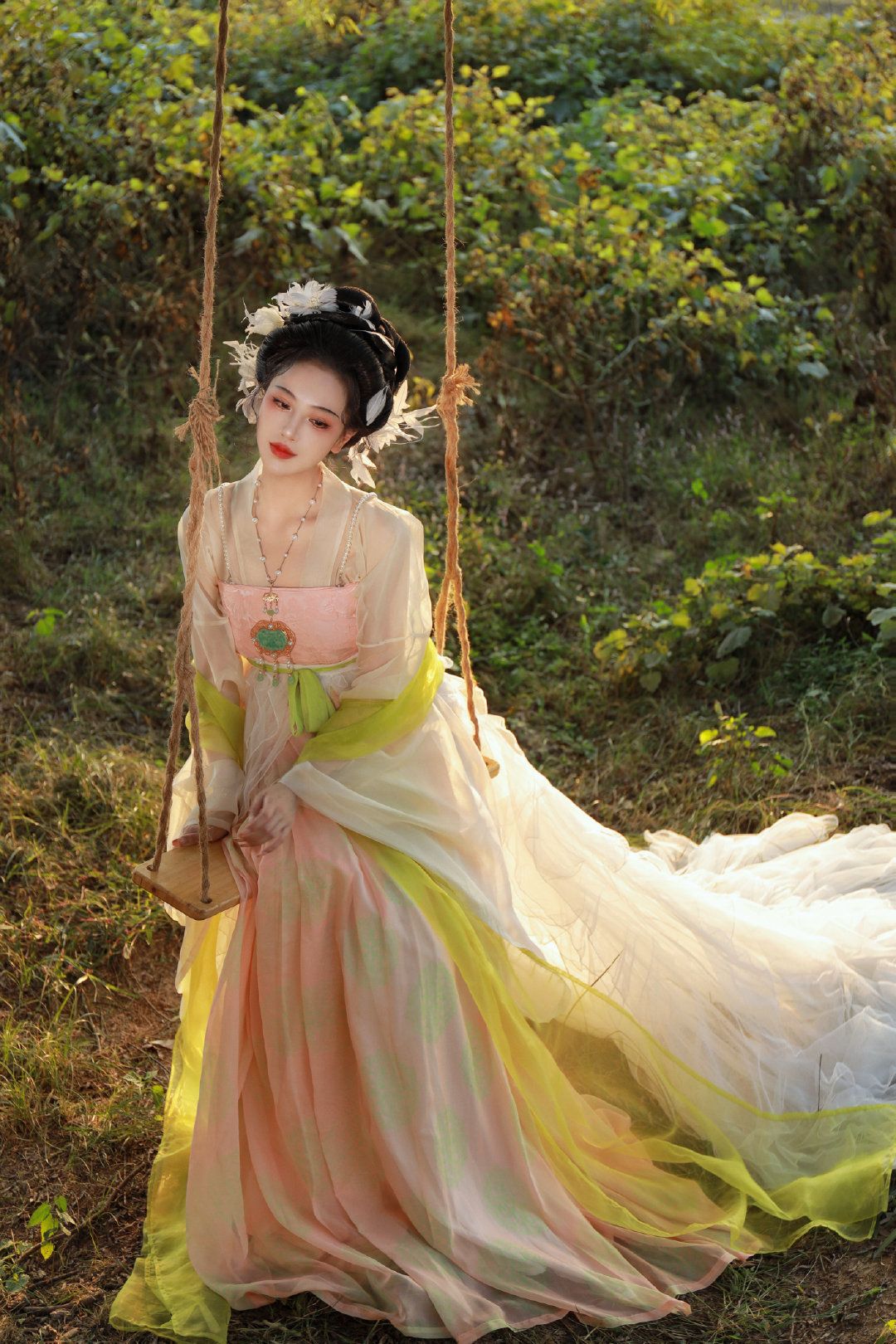 The Charm of Traditional Beauty:The Skirt with Horseface Pattern at Zhonglingji Flagship Store
