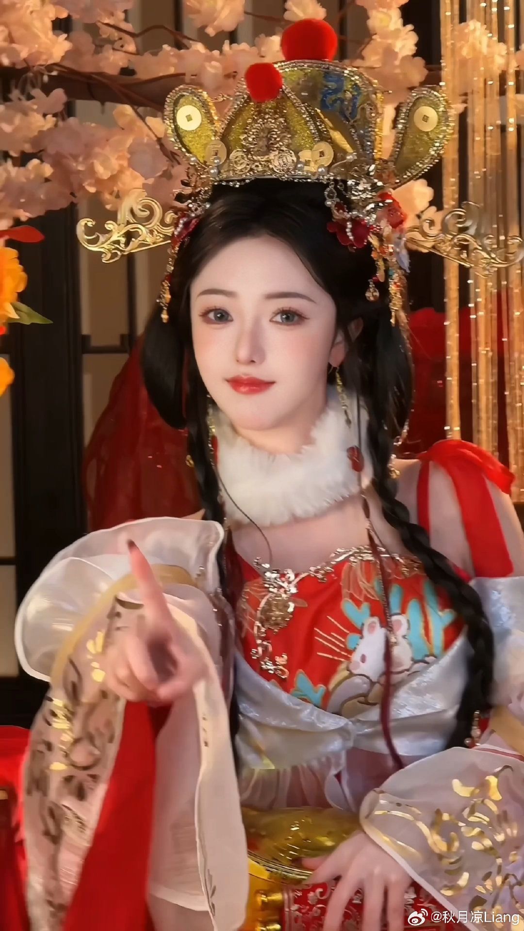 The Intricate Layers of Traditional Hanfu Undershirts:A Closer Look The Intricate Layers of Traditional Hanfu Undershirts:A Closer Look