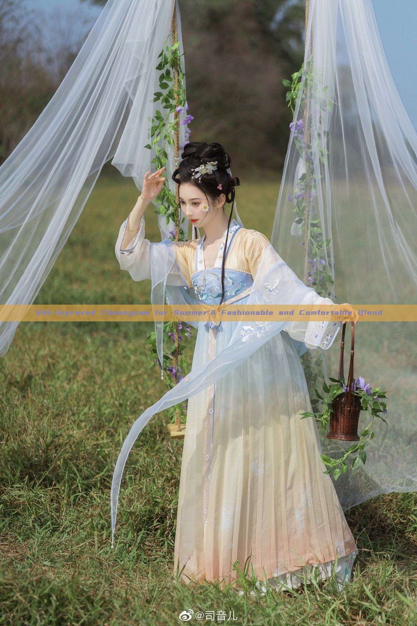 Silk-Improved Cheongsam for Summer:A Fashionable and Comfortable Blend