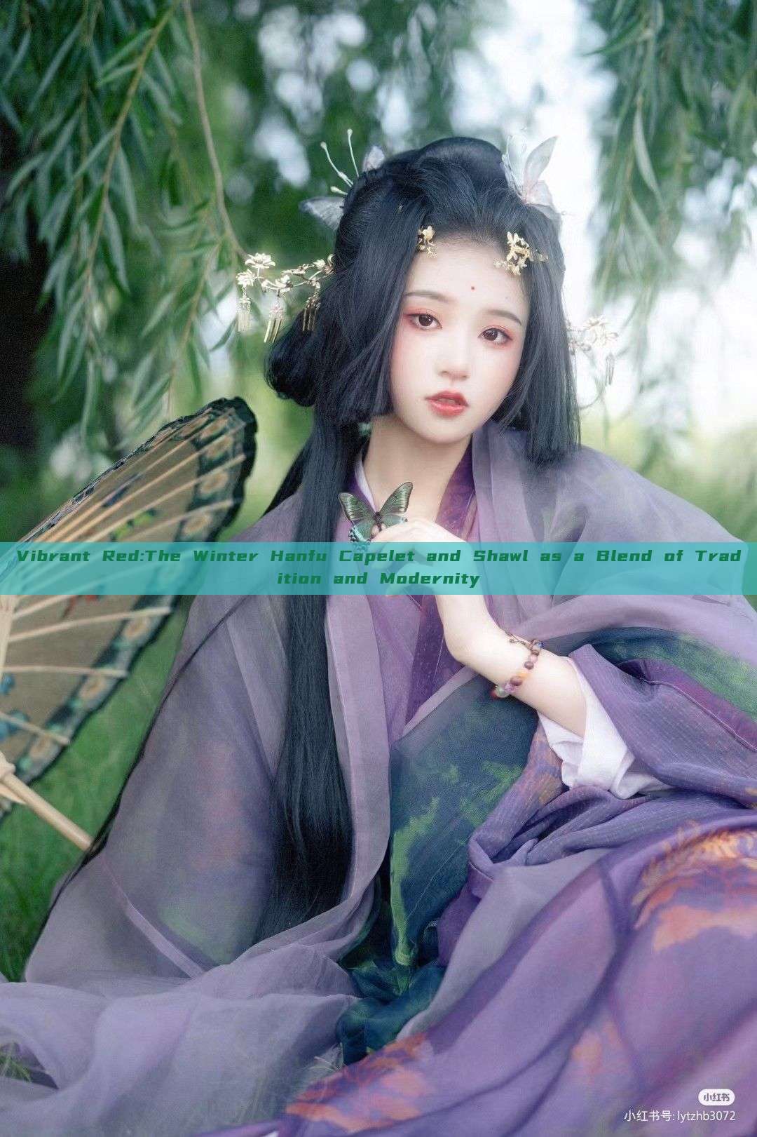 Vibrant Red:The Winter Hanfu Capelet and Shawl as a Blend of Tradition and Modernity