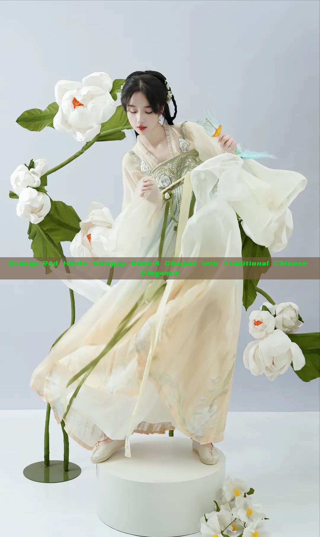 Orange-Red Hanfu Strappy Robe:A Glimpse into Traditional Chinese Elegance