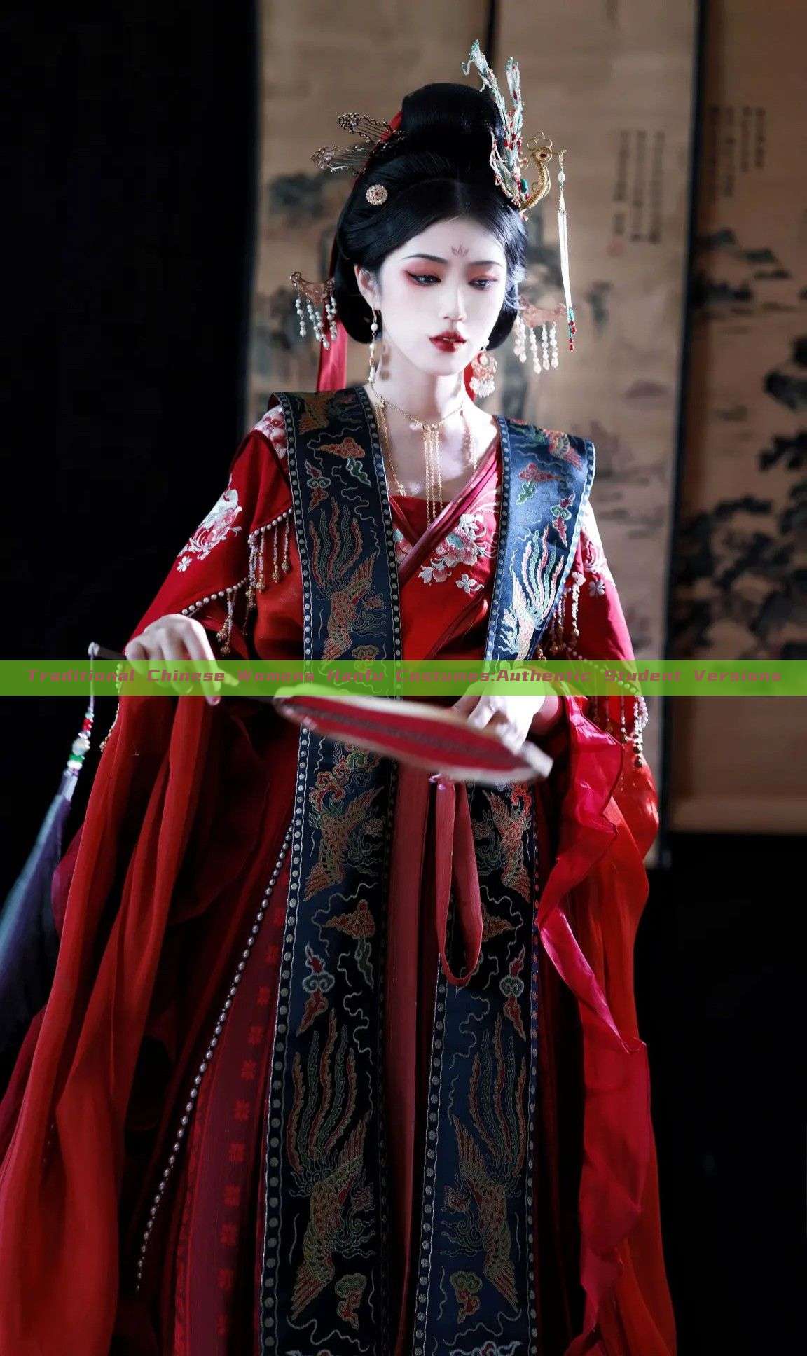 Traditional Chinese Womens Hanfu Costumes:Authentic Student Versions