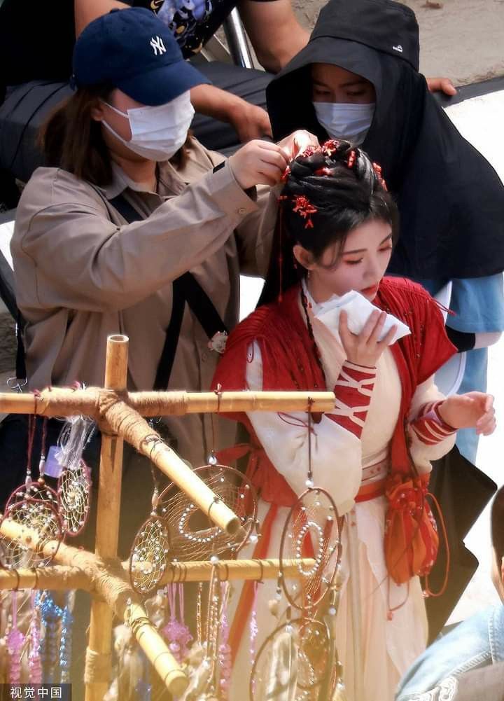 Adult Women Embracing the Traditional Charm of Hanfu Fashion Adult Women Embracing the Traditional Charm of Hanfu Fashion