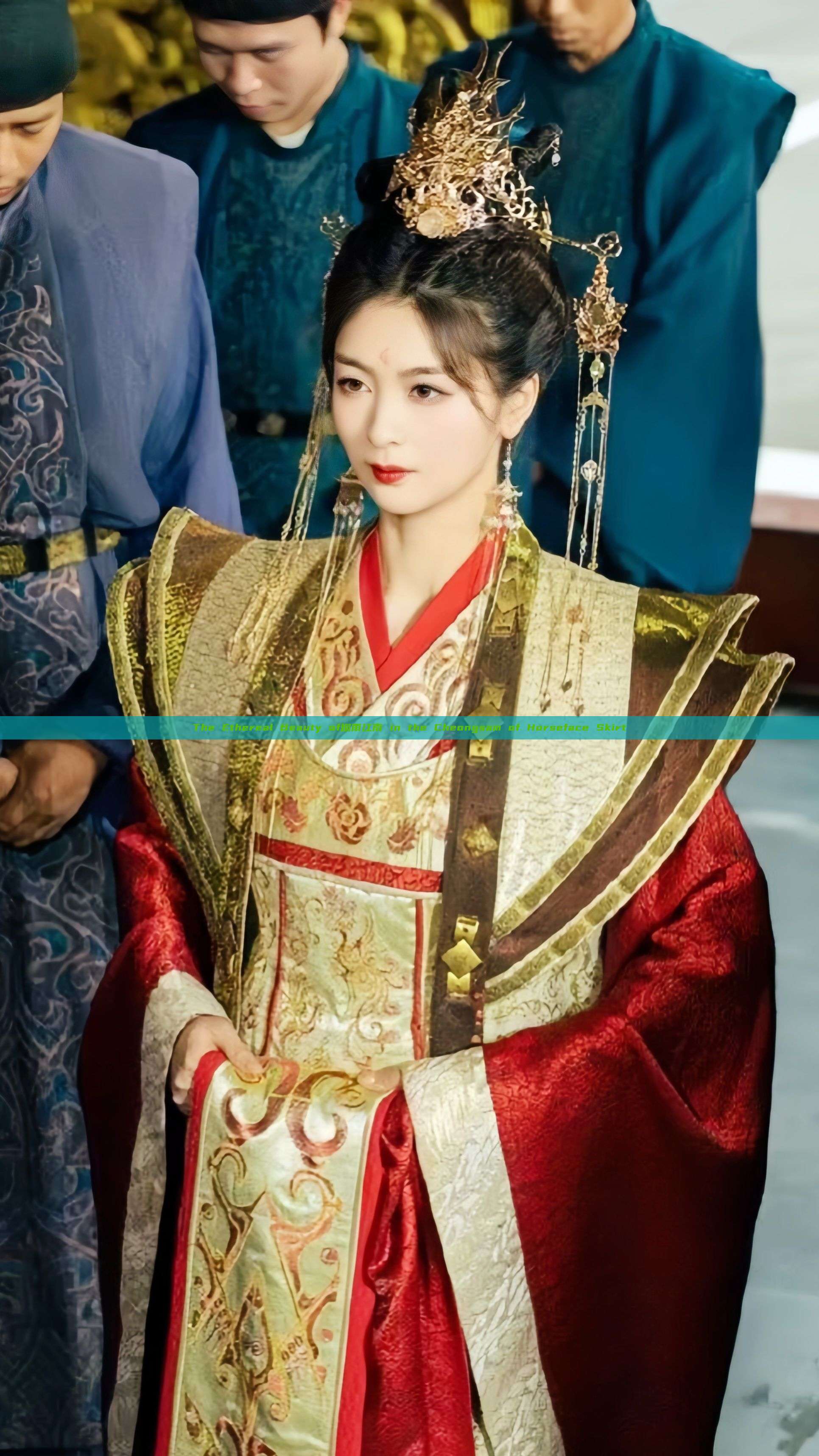 The Ethereal Beauty of烟雨江南 in the Cheongsam of Horseface Skirt The Ethereal Beauty of烟雨江南 in the Cheongsam of Horseface Skirt